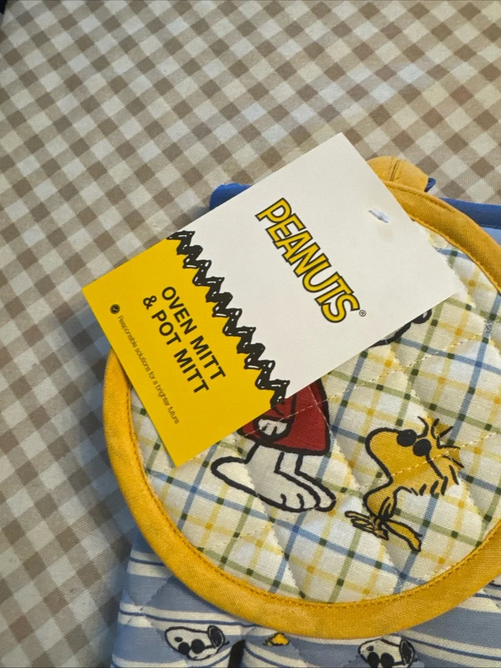 Peanuts Blue & Yellow Oven Mitt and Pot Holder Set with Snoopy